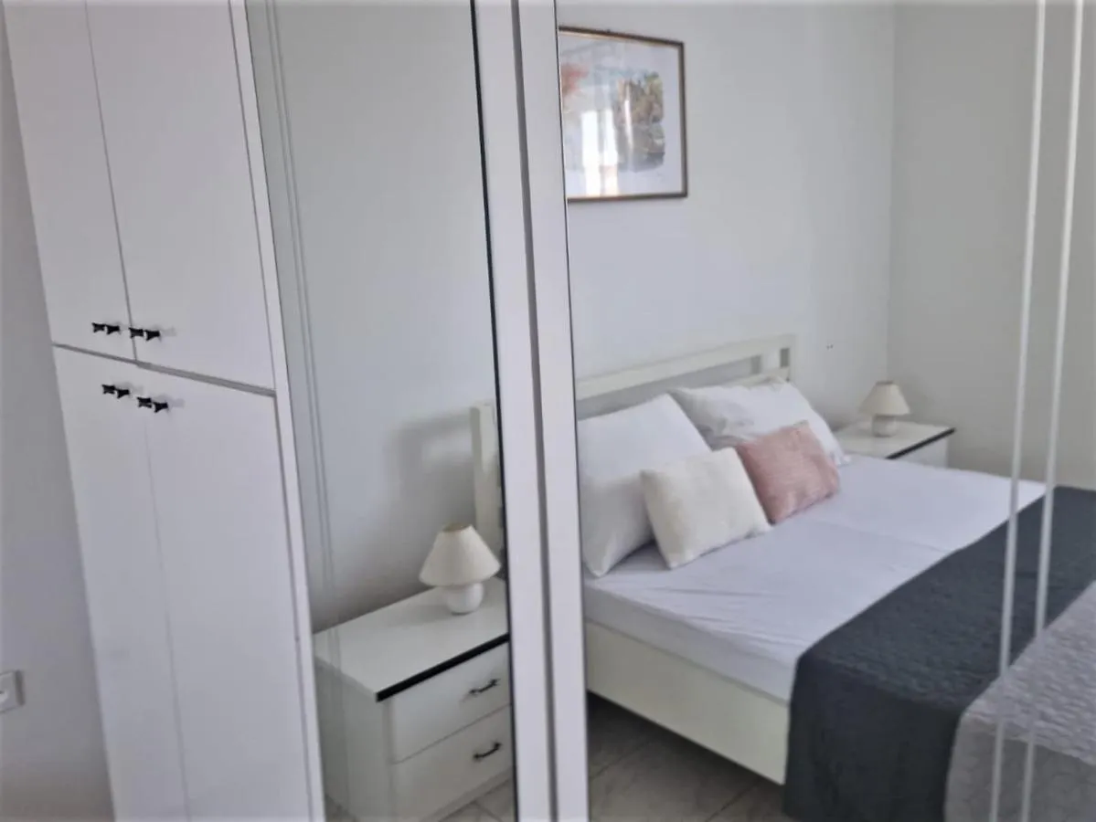 Apartments Lara Medulin